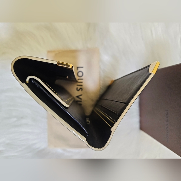 EUC Louis Vuitton Suhali Porte Tresor International Long Trifold Wallet - Picture 11 of 15